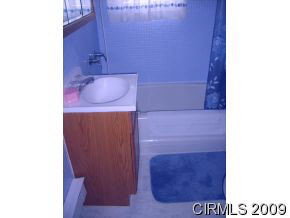 511 E Highland Ave, Marion, IN 46952 photo 4