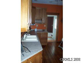 65 E Maple St, Wabash, IN 46992 photo 2