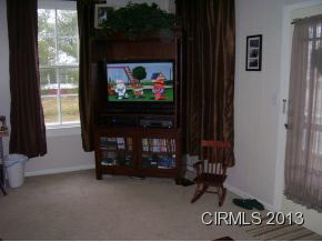 400 Tacoma Ave, Logansport, IN 46947 photo 4