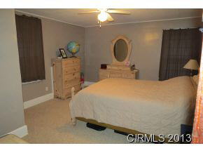 400 Tacoma Ave, Logansport, IN 46947 photo 9