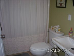 12340 N Meridian Rd, Logansport, IN 46947 photo 9