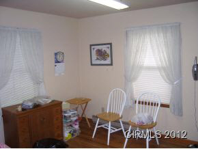 122 E Beckley, Royal Center, IN 46978 photo 7