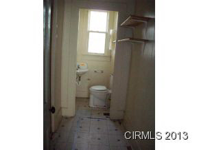 1725 Spear St, Logansport, IN 46947 photo 4