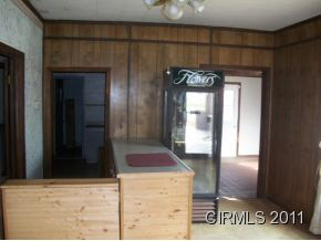 922 Helm, Logansport, IN 46947 photo 4