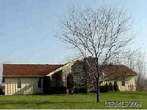 11200 Eagle Dr, Kokomo, IN 46901 photo 1