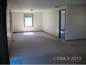 134 E Shook St, Goldsmith, IN 46045 photo 3