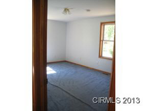 134 E Shook St, Goldsmith, IN 46045 photo 5