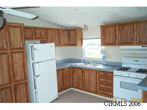 402 Jackson Ave, Peru, IN 46970 photo 6