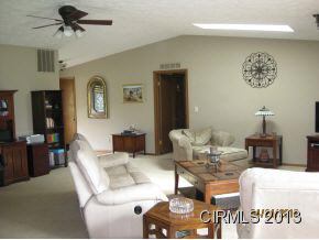 1613 Green Acres Dr, Kokomo, IN 46901 photo 3