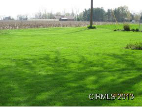 1509 Pleasant Dr, Kokomo, IN 46902 photo 2