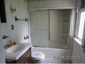 2928 S Adams St, Marion, IN 46953 photo 7