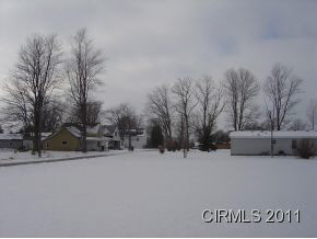 241 E Franklin St, Sweetser, IN 46987 photo 6