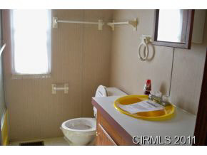 904 E Wabash Ave, Converse, IN 46919 photo 6