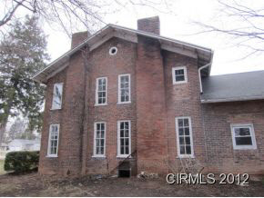 412 E Washington St, Fairmount, IN 46928 photo 3