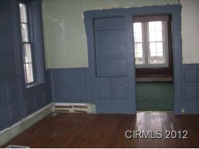 412 E Washington St, Fairmount, IN 46928 photo 7