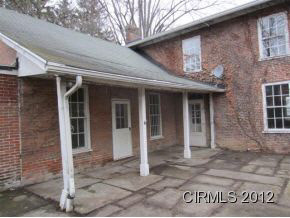 412 E Washington St, Fairmount, IN 46928 photo 4
