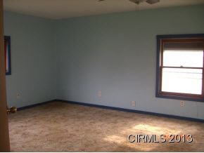 1828 W Spencer Ave, Marion, IN 46952 photo 7