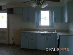 1828 W Spencer Ave, Marion, IN 46952 photo 4