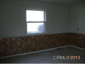 1104 E 49th St, Marion, IN 46953 photo 6