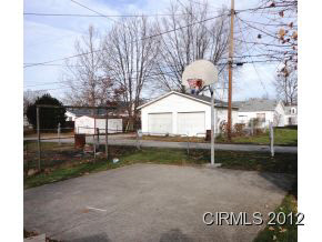 2120 W 10th St, Marion, IN 46953 photo 4