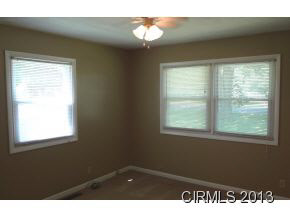 110 N 4th Ave, Jonesboro, IN 46938 photo 17