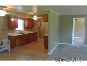 110 N 4th Ave, Jonesboro, IN 46938 photo 9