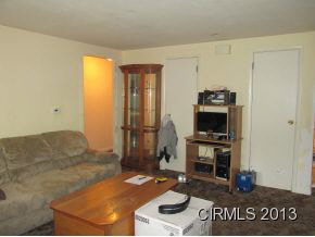 1204 Wigwam Dr, Kokomo, IN 46902 photo 4