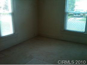 301 W Main St, Van Buren, IN 46991 photo 7