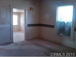 301 W Main St, Van Buren, IN 46991 photo 6