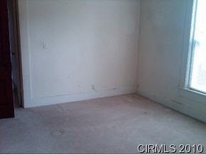 301 W Main St, Van Buren, IN 46991 photo 8