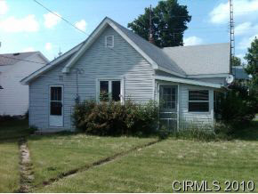 301 W Main St, Van Buren, IN 46991 photo 4