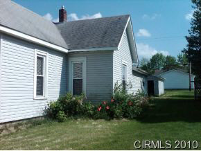 301 W Main St, Van Buren, IN 46991 photo 2