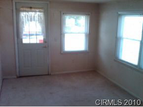 301 W Main St, Van Buren, IN 46991 photo 5