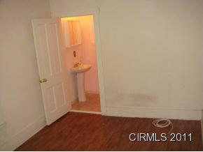 323 E 5th St, Peru, IN 46970 photo 11