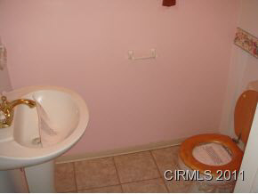323 E 5th St, Peru, IN 46970 photo 12