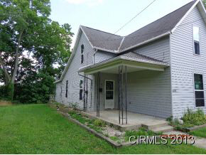 579 E Hill St, Wabash, IN 46992 photo 3