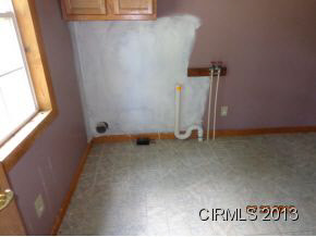 579 E Hill St, Wabash, IN 46992 photo 13
