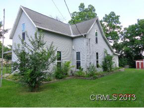 579 E Hill St, Wabash, IN 46992 photo 2