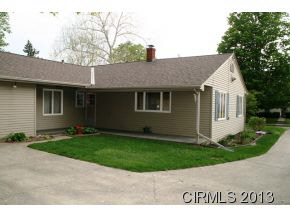221 Ross Ave, Wabash, IN 46992 photo 3