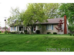 221 Ross Ave, Wabash, IN 46992 photo 2