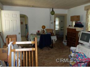 219 W 8th St, Peru, IN 46970 photo 5