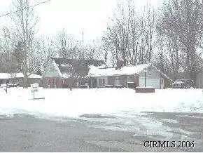 910 E 49th St, Marion, IN 46953 photo 1