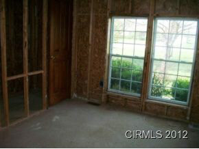 103 Division Dr, Tipton, IN 46072 photo 3
