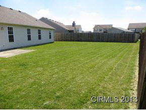 4045 Springmill Dr, Kokomo, IN 46902 photo 2