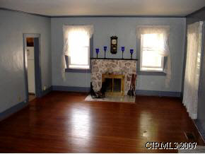 117 S Wayne St, Warren, IN 46792 photo 2
