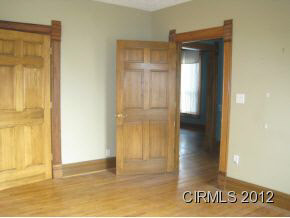 114 N Cicott St, Logansport, IN 46947 photo 5