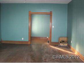 114 N Cicott St, Logansport, IN 46947 photo 2