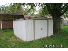 305 Linwood Ln, Wabash, IN 46992 photo 4