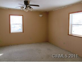 412 E Walnut, Greentown, IN 46936 photo 4