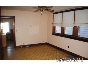 126 E Miami Ave, Logansport, IN 46947 photo 4